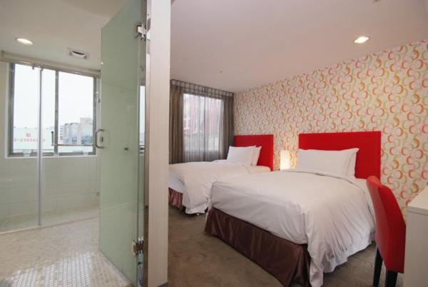 Hotel Leisure 台中輕行旅 Dış mekan fotoğraf
