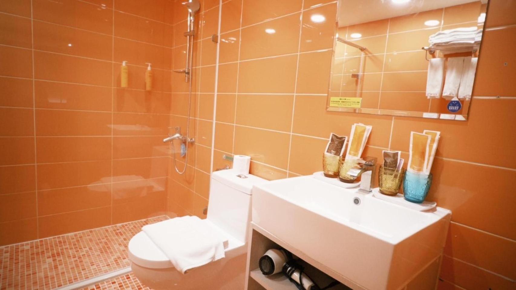 Hotel Leisure 台中輕行旅 Dış mekan fotoğraf