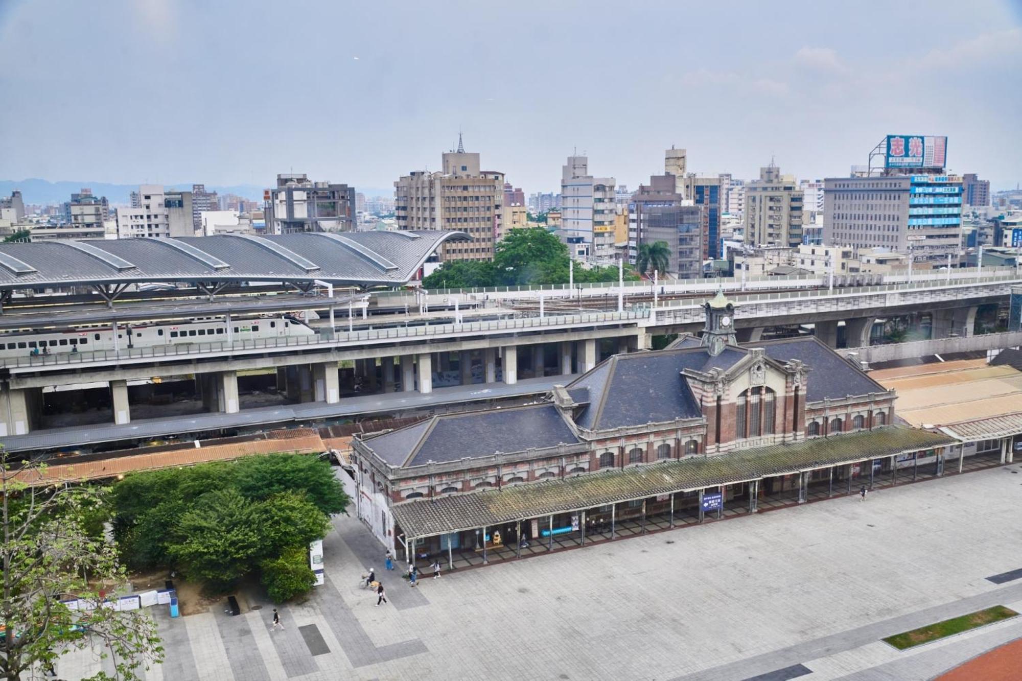 Hotel Leisure 台中輕行旅 Dış mekan fotoğraf