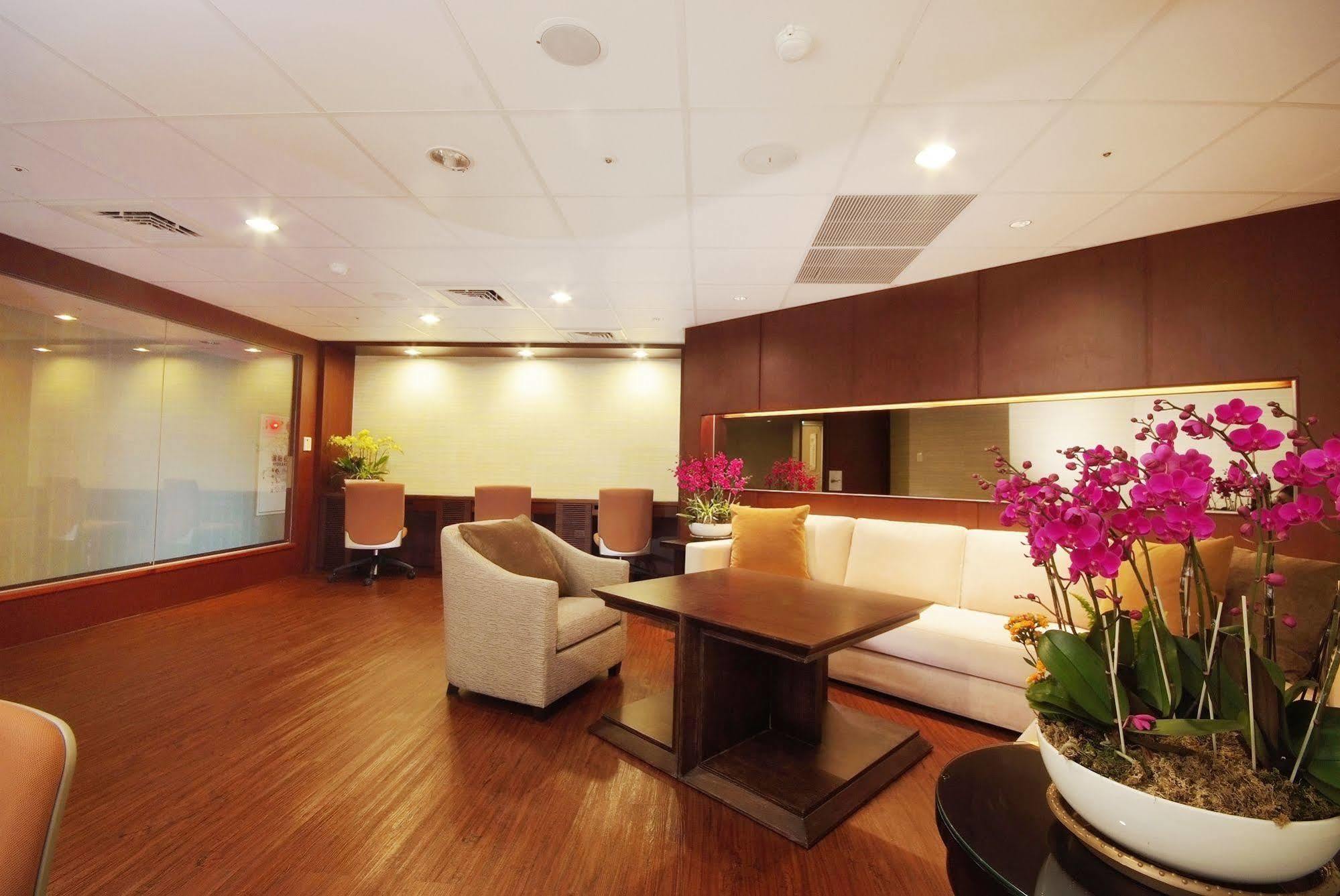 Hotel Leisure 台中輕行旅 Dış mekan fotoğraf